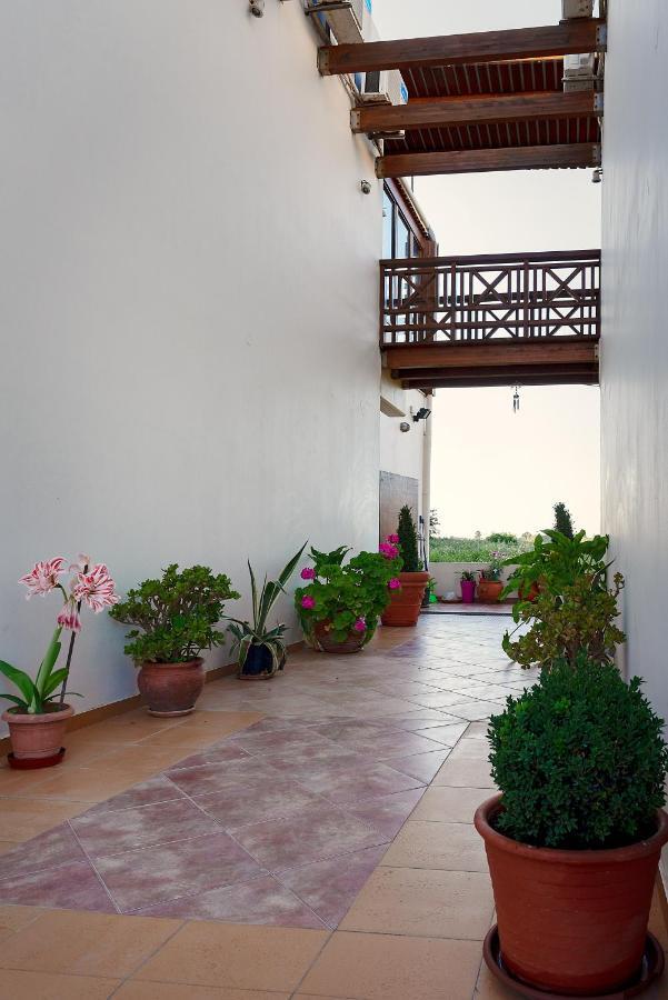 Giovanni Mare Kourouta Exterior photo